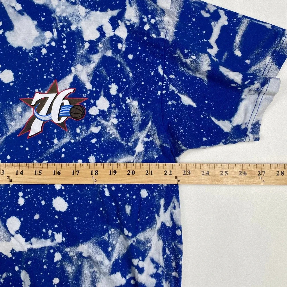 76ERS NBA Women's Size XL‎ Custom Reverse Tie Dye Cropped Short Sleeve Tee Shirt - Picture 4 of 7